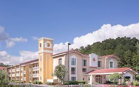 Super 8 By Wyndham Austell/Six Flags